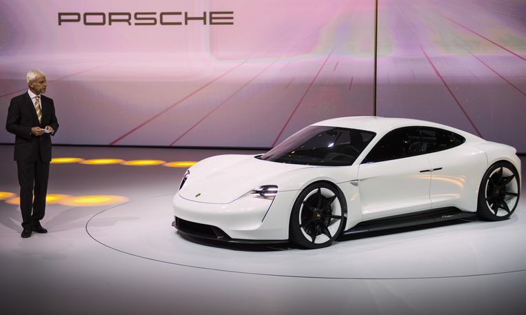 Porsche Taycanelettrica