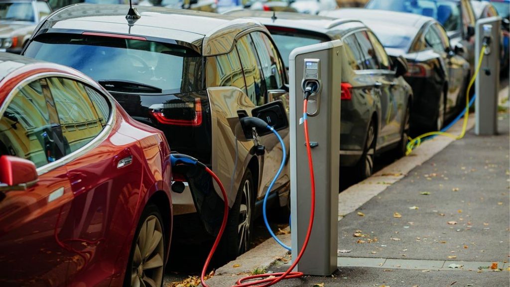 quanto-costa-ricaricare-auto-elettrica