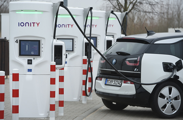 auto elettriche noleggio lungotermine