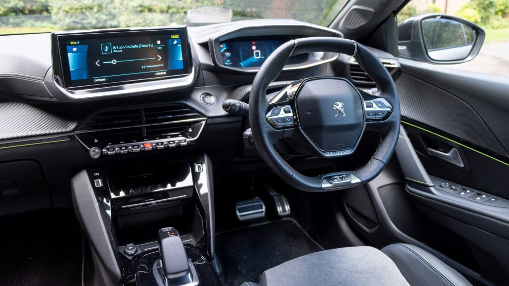 Peugeot e 208 interior